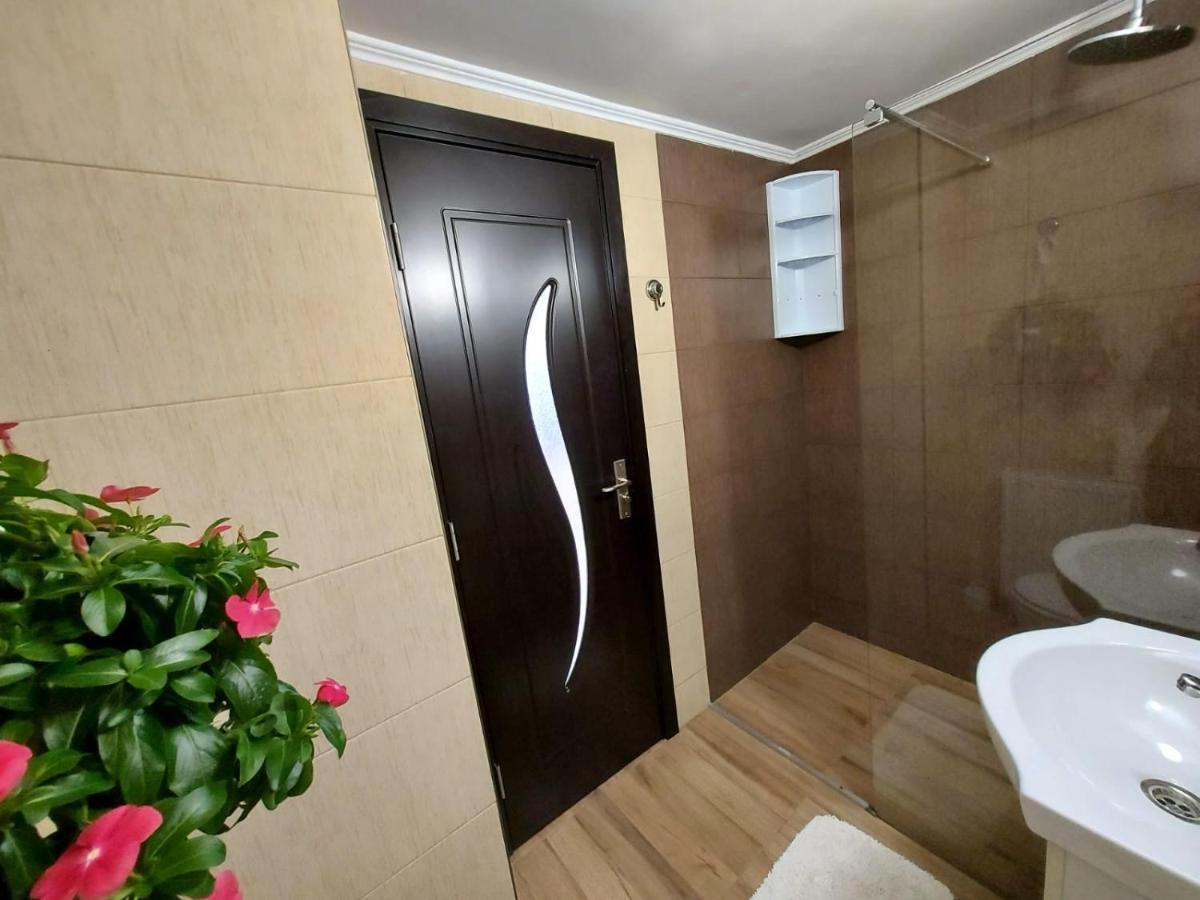 Grinda House - City Center Park And Stay Brasov Luaran gambar